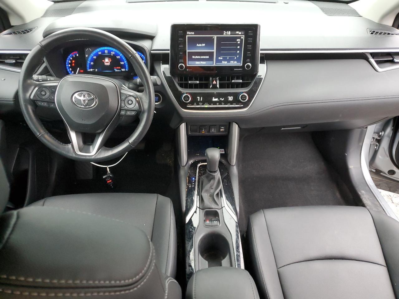 2022 Toyota Corolla Cross Xle VIN: 7MUDAABG7NV031772 Lot: 92441635