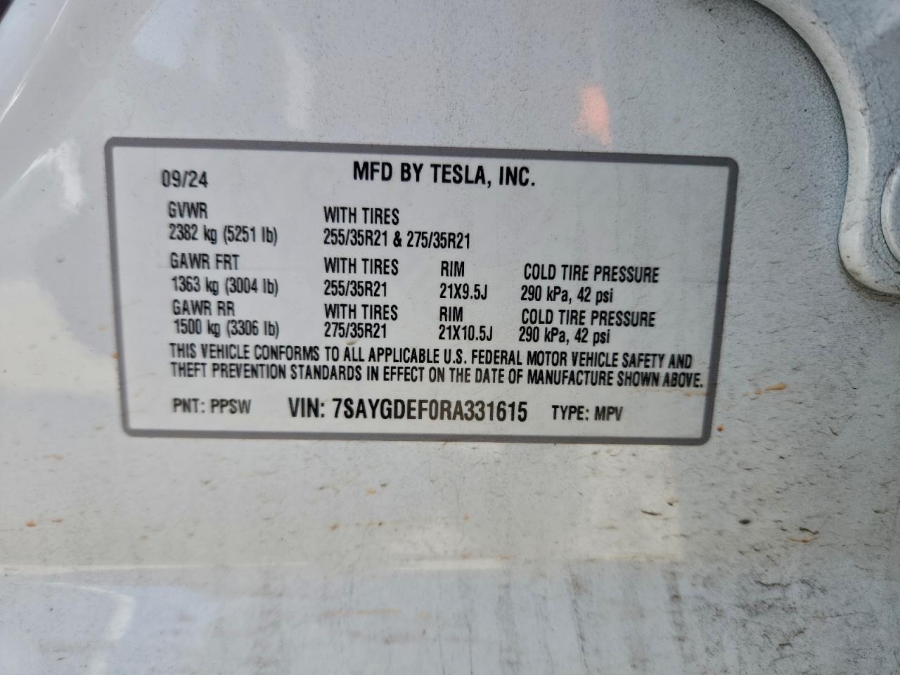 2024 Tesla Model Y VIN: 7SAYGDEF0RA331615 Lot: 93977555