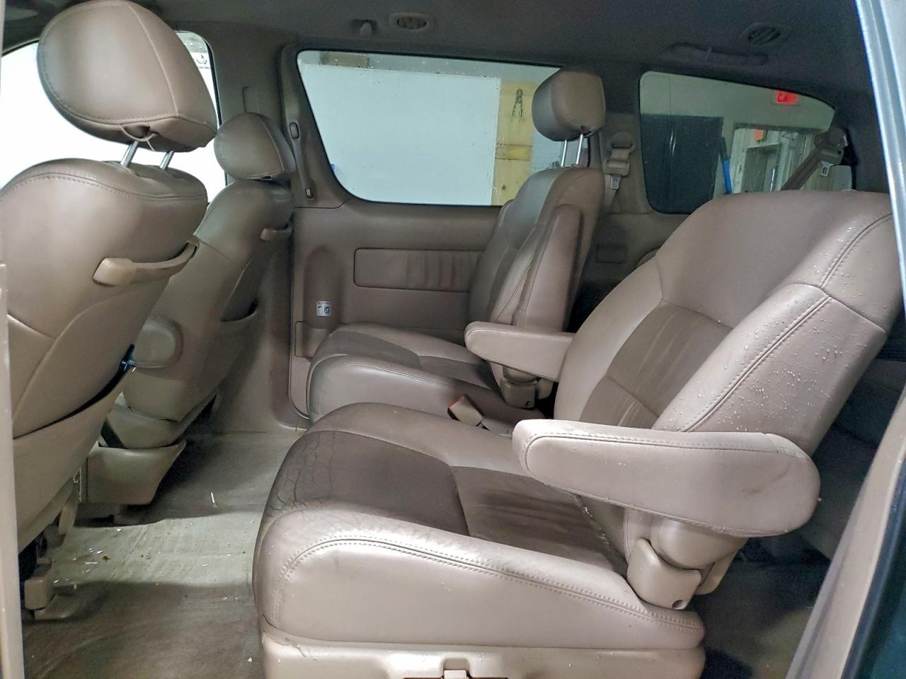 2000 Toyota Sienna Le VIN: 4T3ZF13C9YU289341 Lot: 94279555