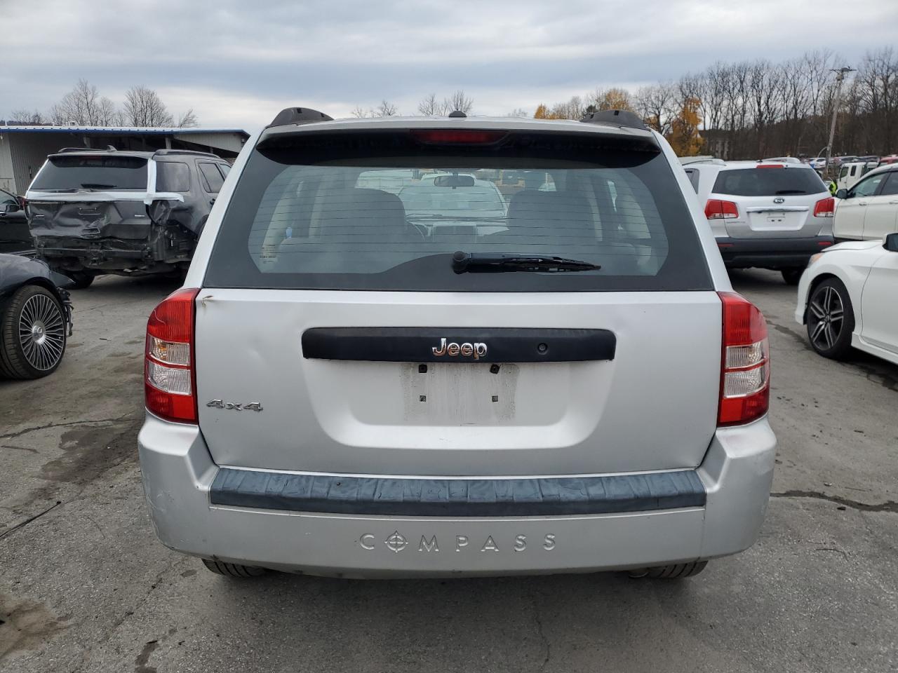 2007 Jeep Compass VIN: 1J8FF47W57D426756 Lot: 92278425