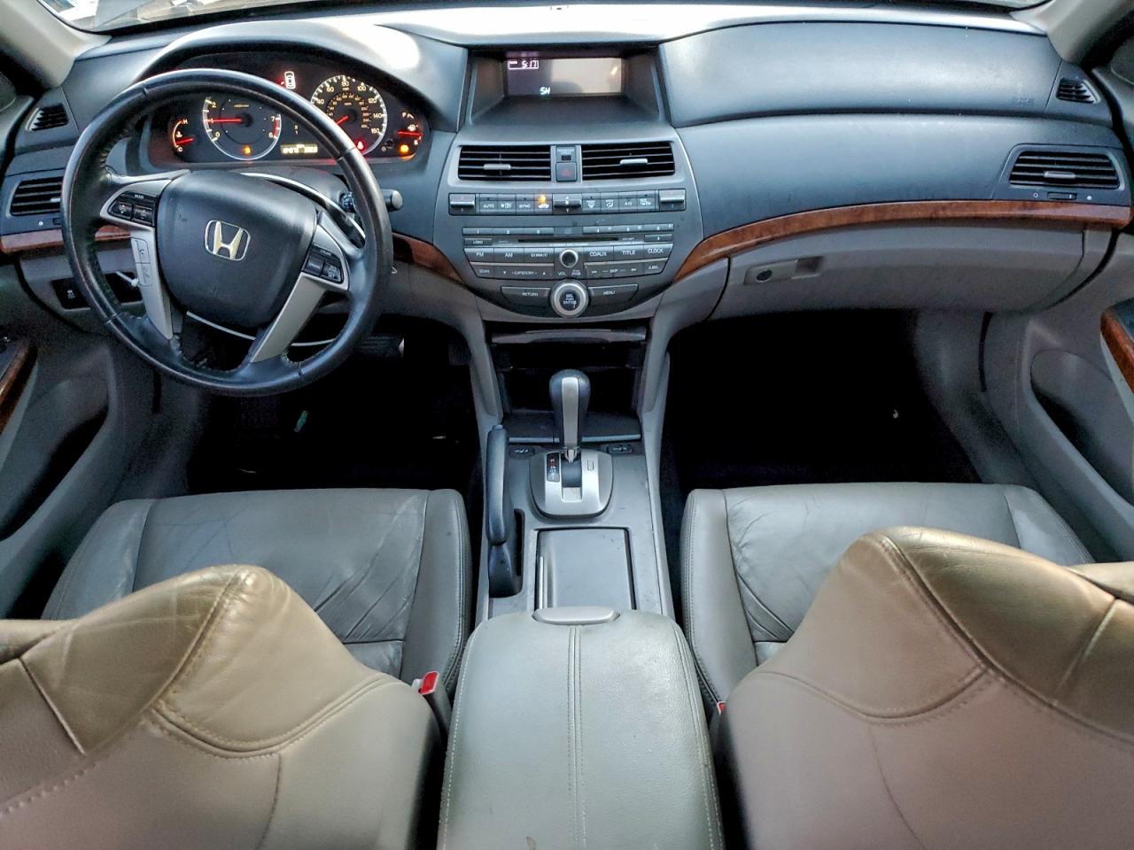 2011 Honda Accord Exl VIN: 1HGCP2F8XBA021812 Lot: 94047905