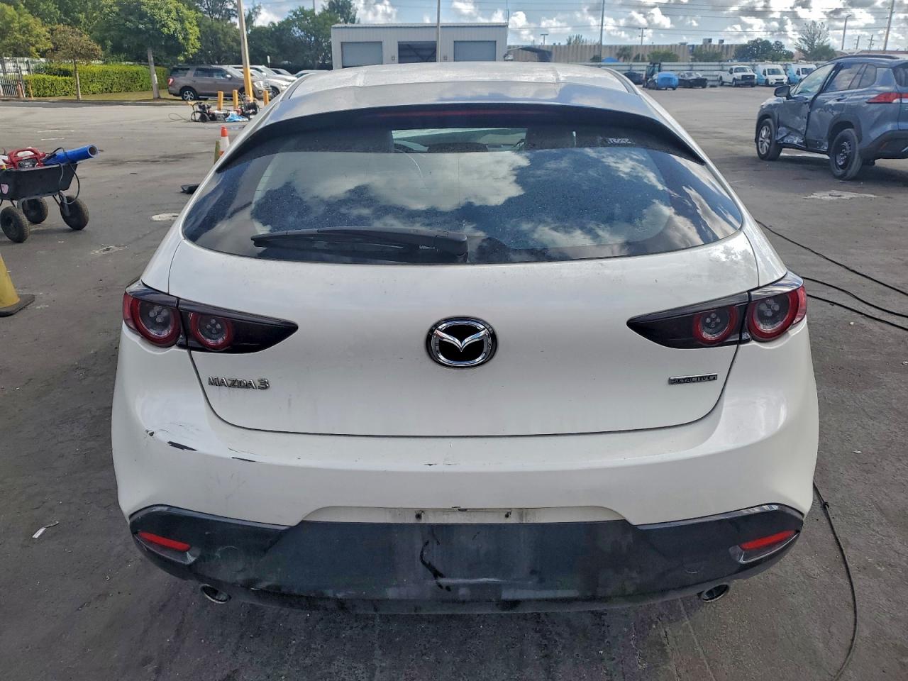 2021 Mazda 3 Select VIN: JM1BPAKL2M1302035 Lot: 94343425