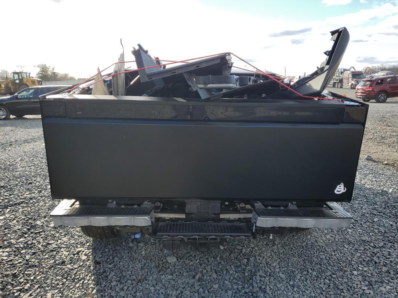 2025 Tesla Cybertruck VIN: 7G2CEHED6SA067063 Lot: 93081835