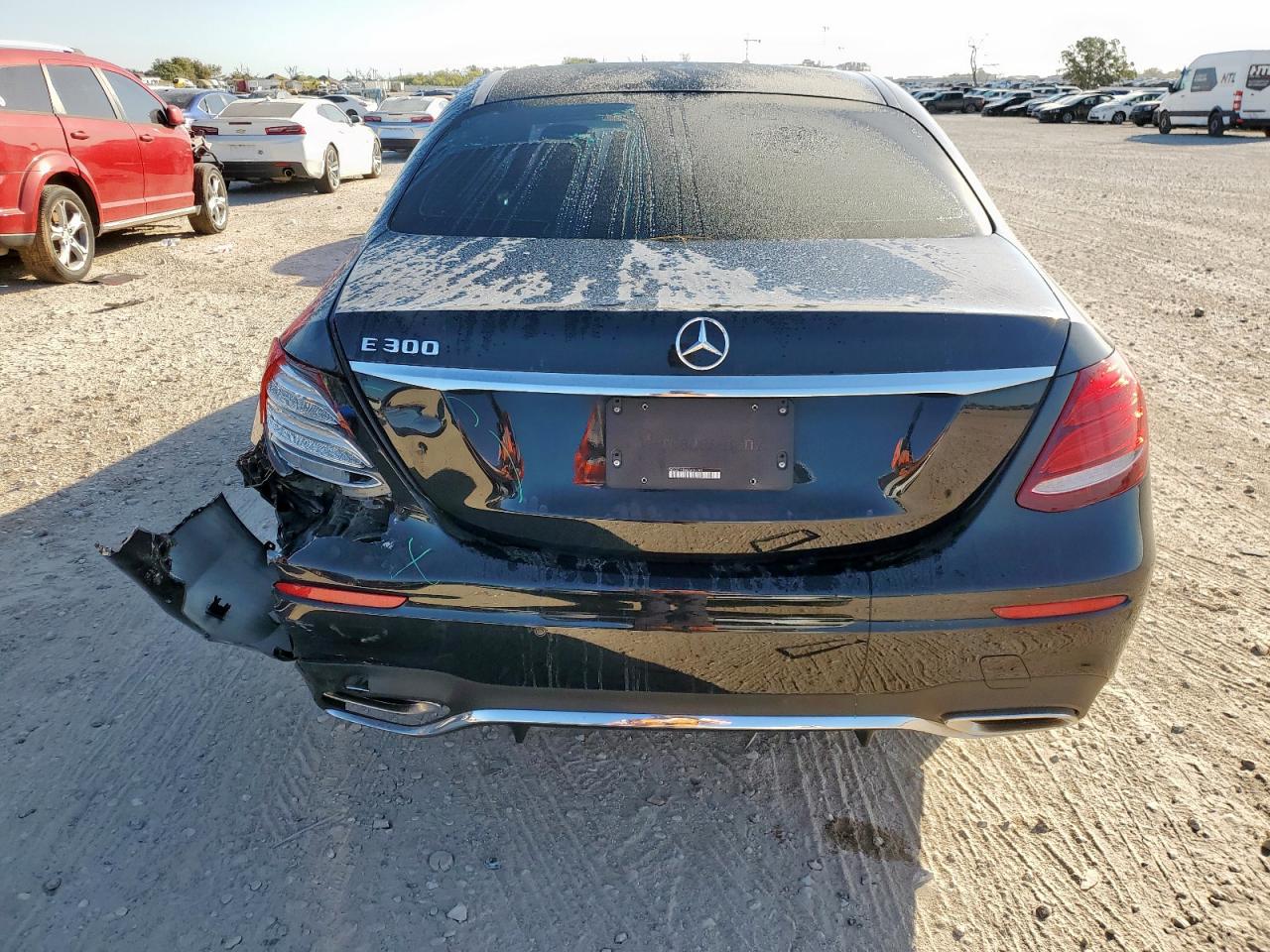 2019 Mercedes-Benz E 300 VIN: WDDZF4JB6KA607763 Lot: 92658475