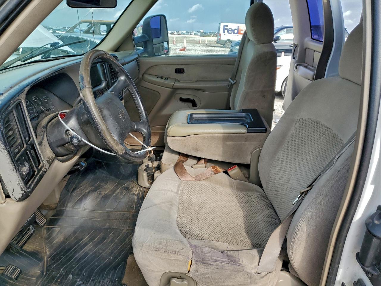 2001 Chevrolet Silverado C2500 Heavy Duty VIN: 1GCHC29UX1E252080 Lot: 93501245