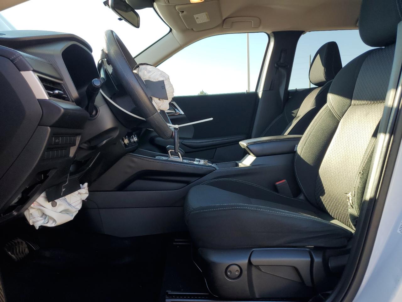 2024 Mitsubishi Outlander Es VIN: JA4J4UA86RZ015299 Lot: 91128695