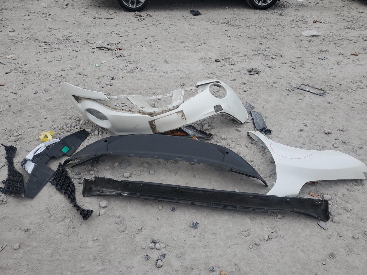 2015 Nissan Juke S VIN: JN8AF5MR7FT509474 Lot: 92669585