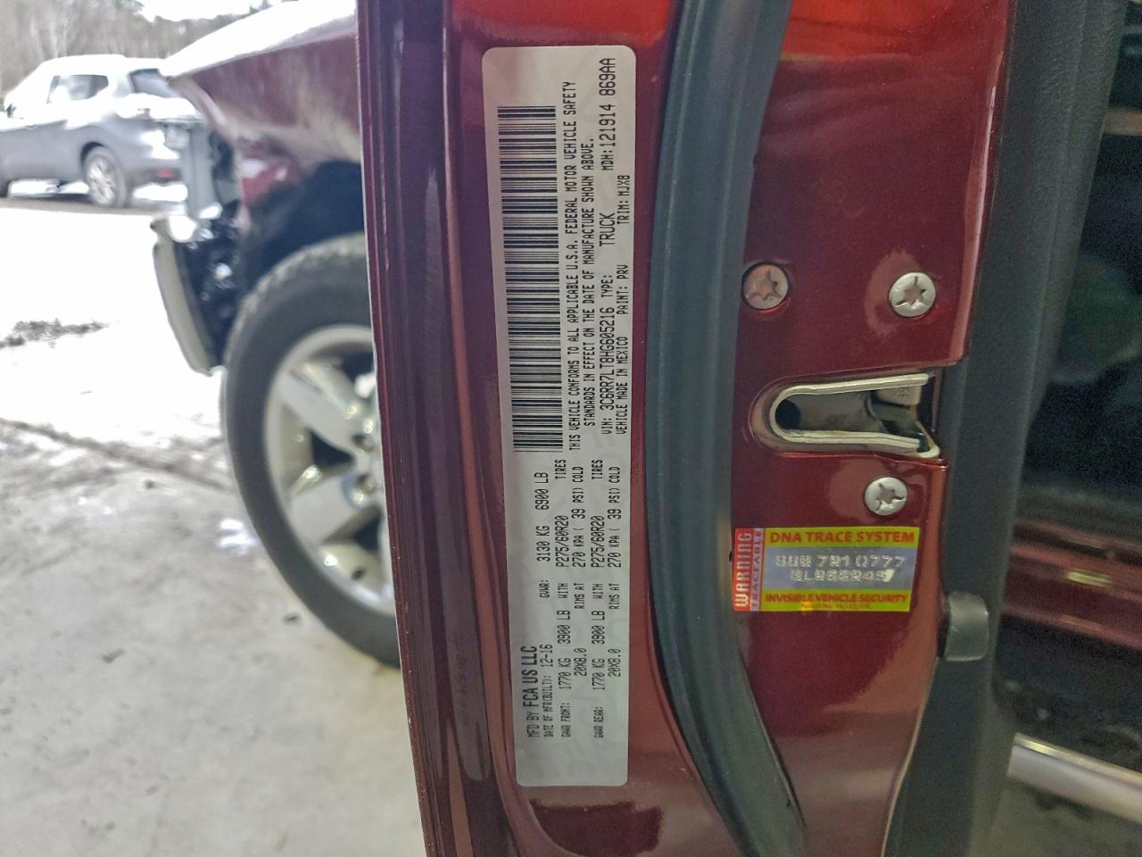 2017 Ram 1500 Slt VIN: 3C6RR7LT8HG605216 Lot: 93932175