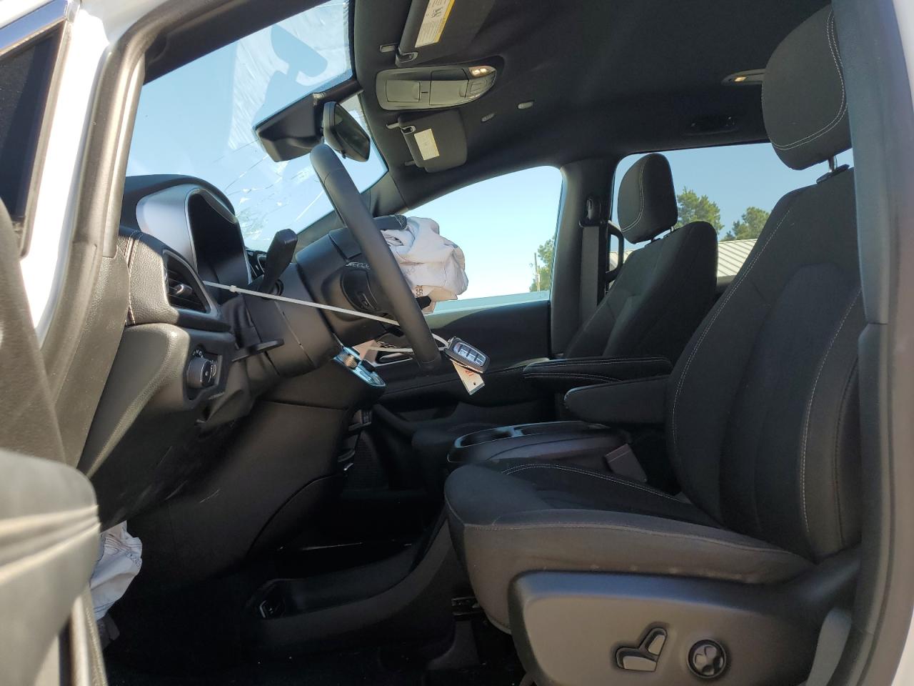 2023 Chrysler Pacifica Touring VIN: 2C4RC1FG8PR500741 Lot: 90796885