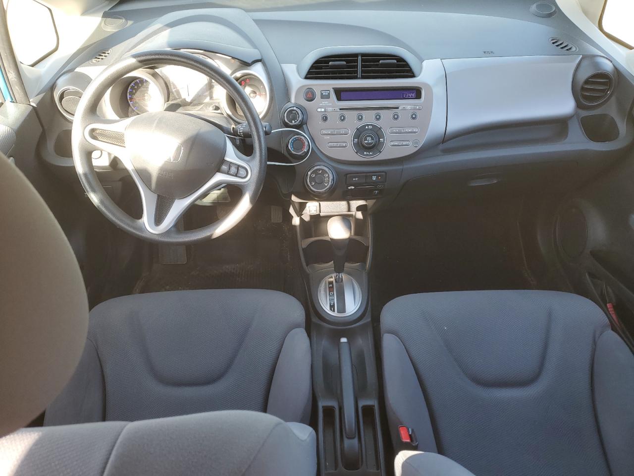 2012 Honda Fit VIN: JHMGE8H32CC008230 Lot: 92439165