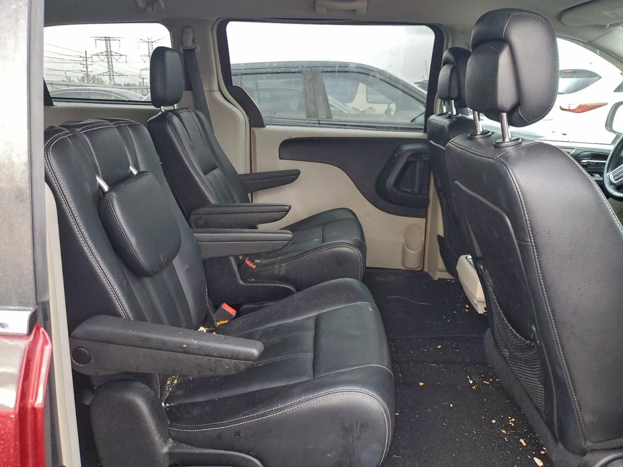 2015 Chrysler Town & Country Lx VIN: 2C4RC1AG9FR677918 Lot: 93856065