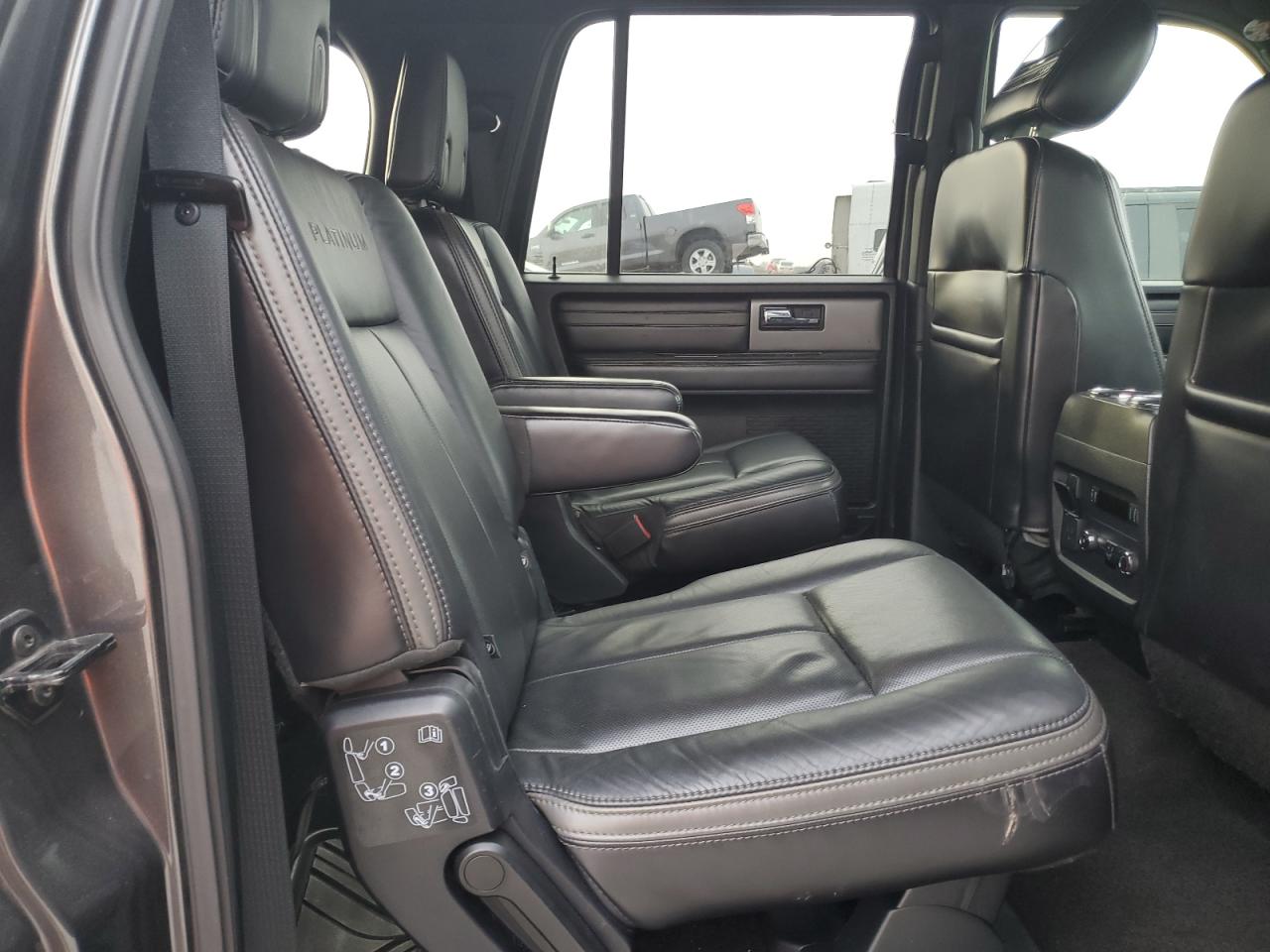 2016 Ford Expedition El Platinum VIN: 1FMJK1LT4GEF05672 Lot: 93747215
