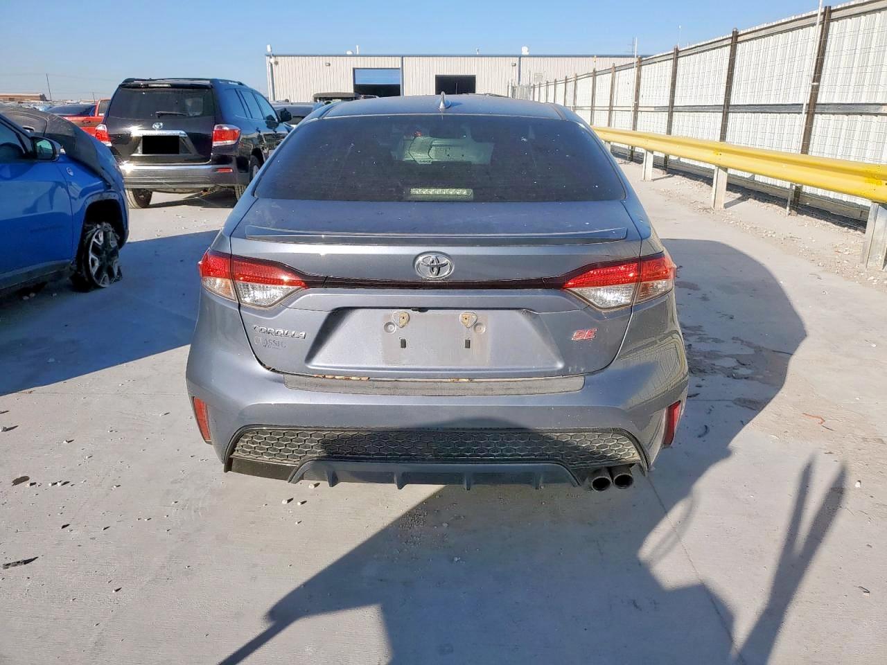 2022 Toyota Corolla Se VIN: JTDS4MCE0NJ088707 Lot: 90933905