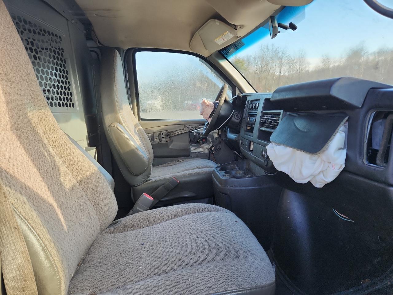 2014 Chevrolet Express G2500 VIN: 1GCWGFCA5E1204677 Lot: 93008185