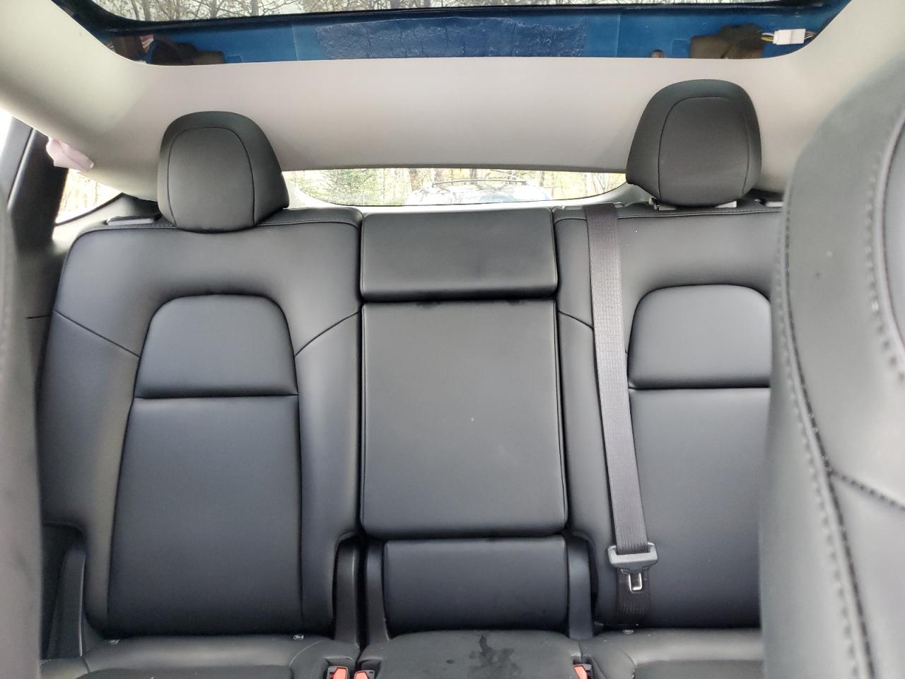 2024 Tesla Model Y VIN: 7SAYGAEEXRF995297 Lot: 91003465