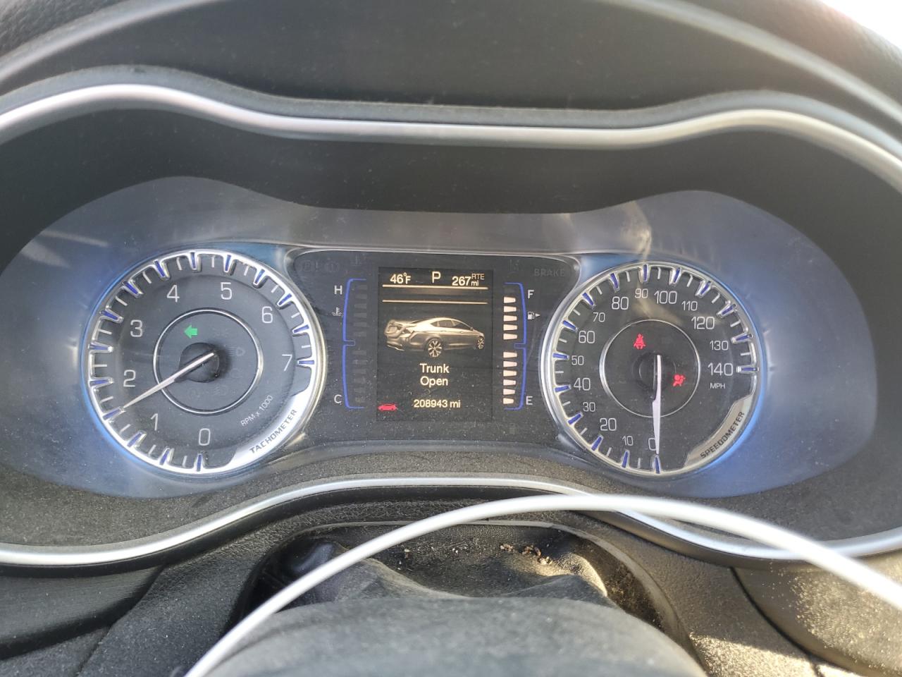 2015 Chrysler 200 Limited VIN: 1C3CCCAB2FN621844 Lot: 91848585