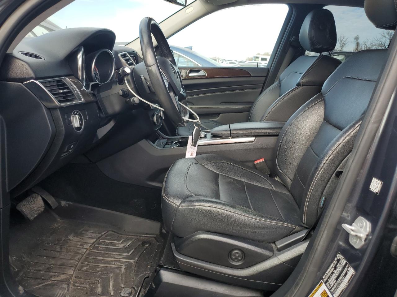 2015 Mercedes-Benz Ml 350 4Matic VIN: 4JGDA5HB5FA492041 Lot: 92425565