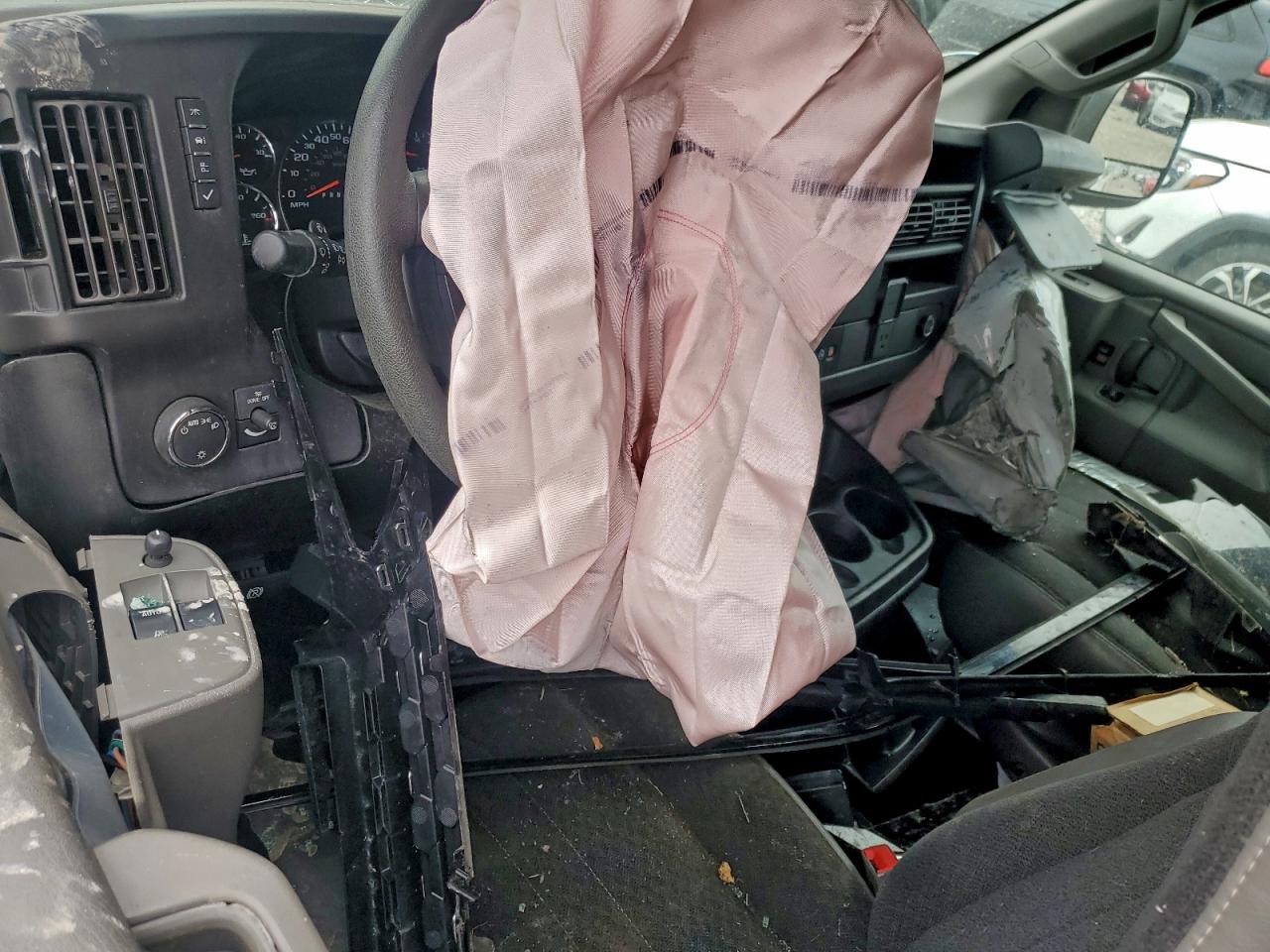 2020 GMC Savana G2500 VIN: 1GTW7AFG3L1263761 Lot: 93605595