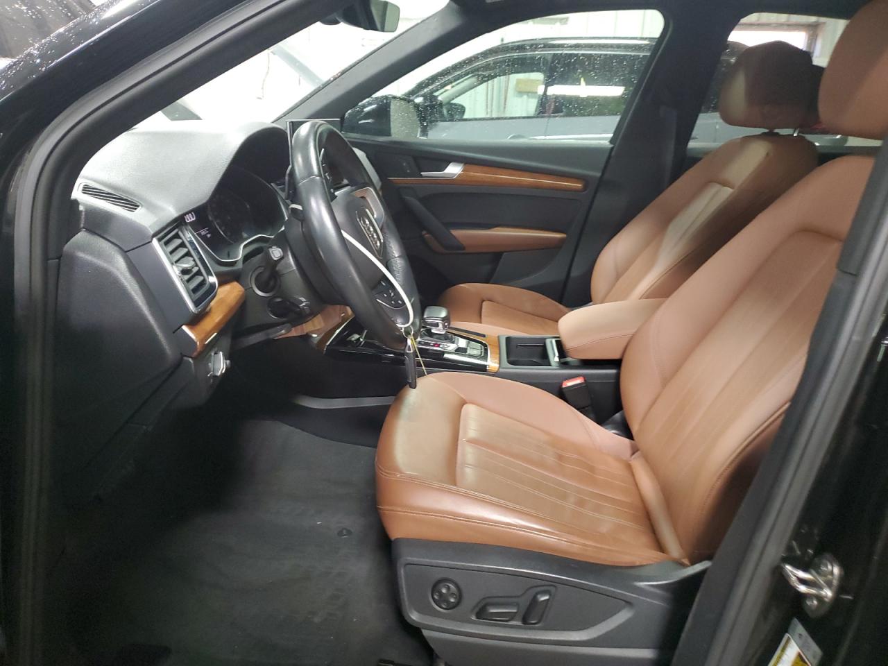 2021 Audi Q5 Premium VIN: WA1AAAFYXM2045875 Lot: 92027035