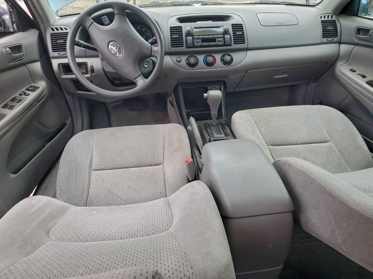 2004 Toyota Camry Le VIN: 4T1BE32K04U927990 Lot: 93869945