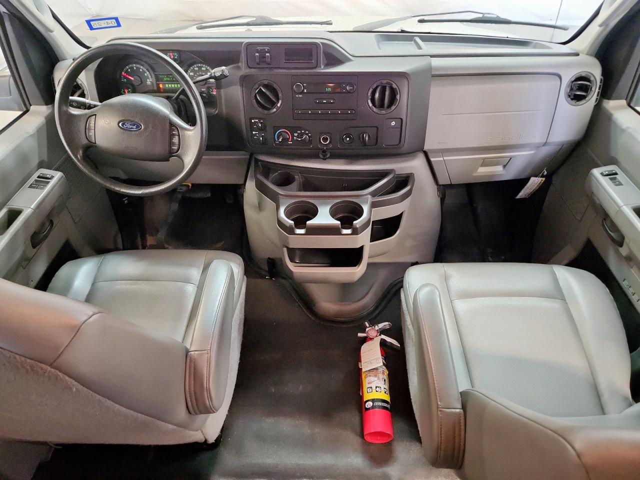 2013 Ford Econoline E350 Super Duty Wagon VIN: 1FBNE3BL7DDA83073 Lot: 92716435