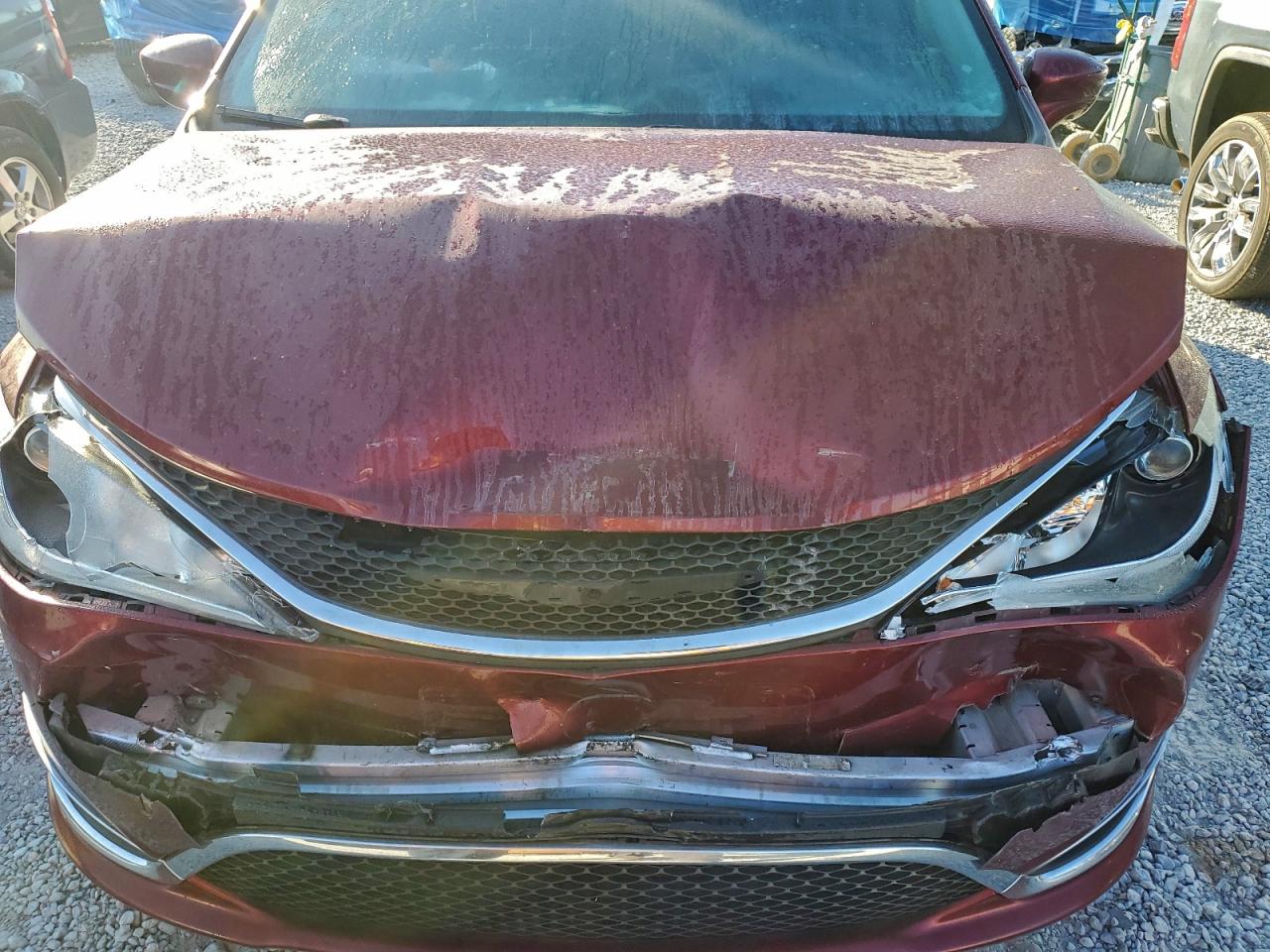 2020 Chrysler Pacifica Touring VIN: 2C4RC1FG5LR118502 Lot: 93921875