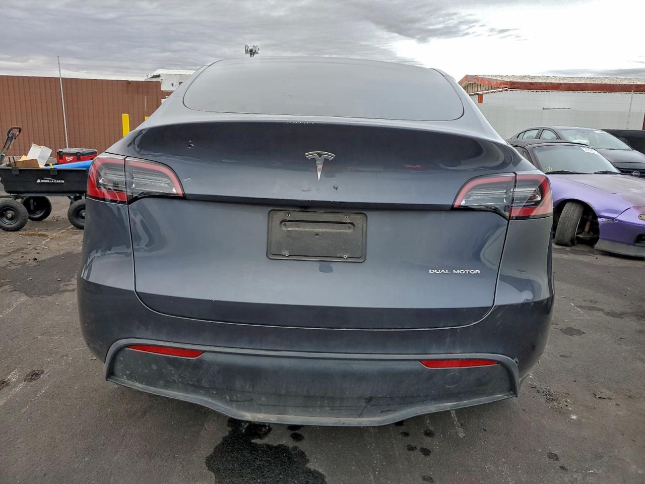 2023 Tesla Model Y VIN: 7SAYGDEE3PF714262 Lot: 94197075