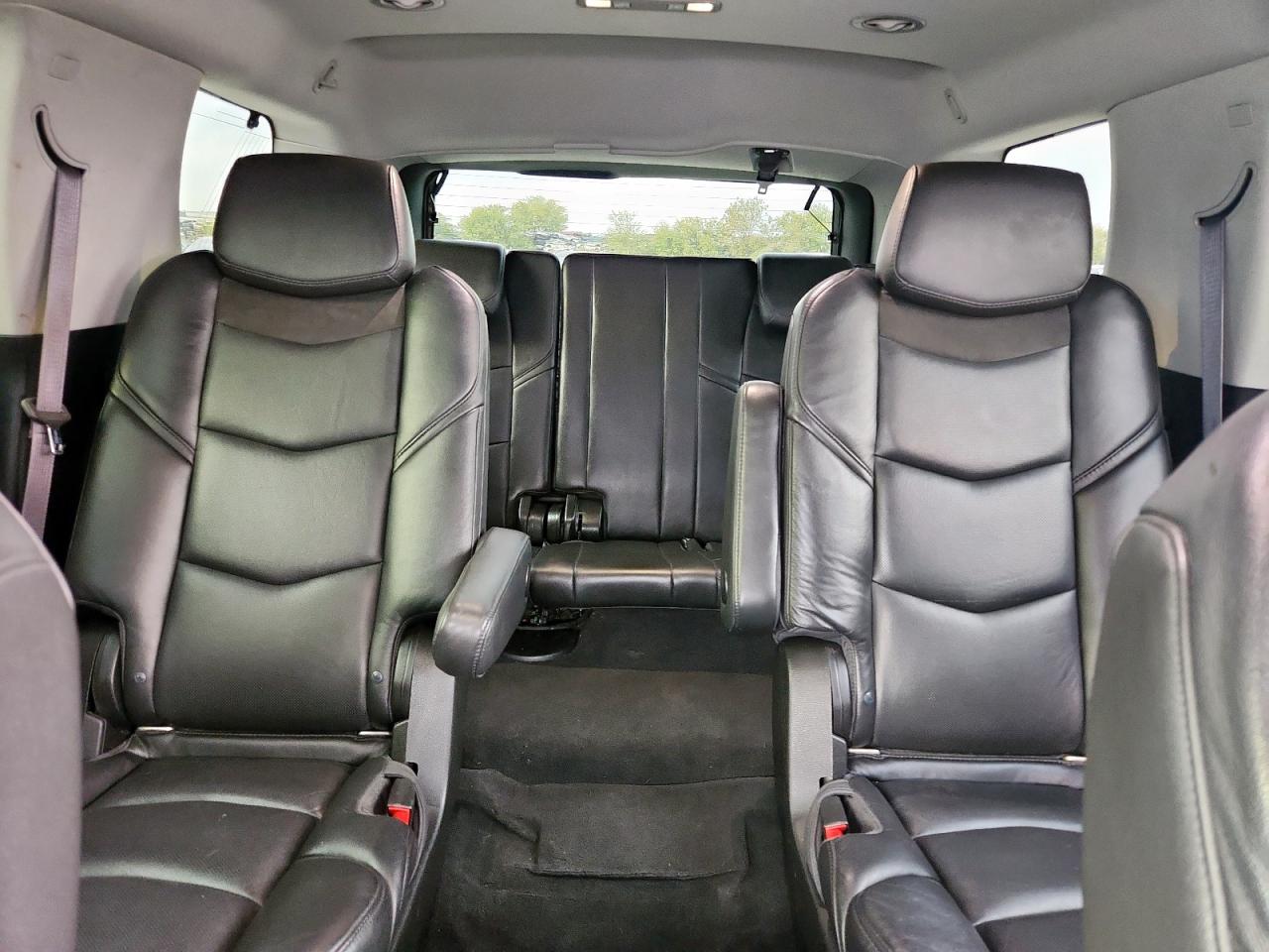 2017 Cadillac Escalade Luxury VIN: 1GYS3BKJ0HR310264 Lot: 93766585