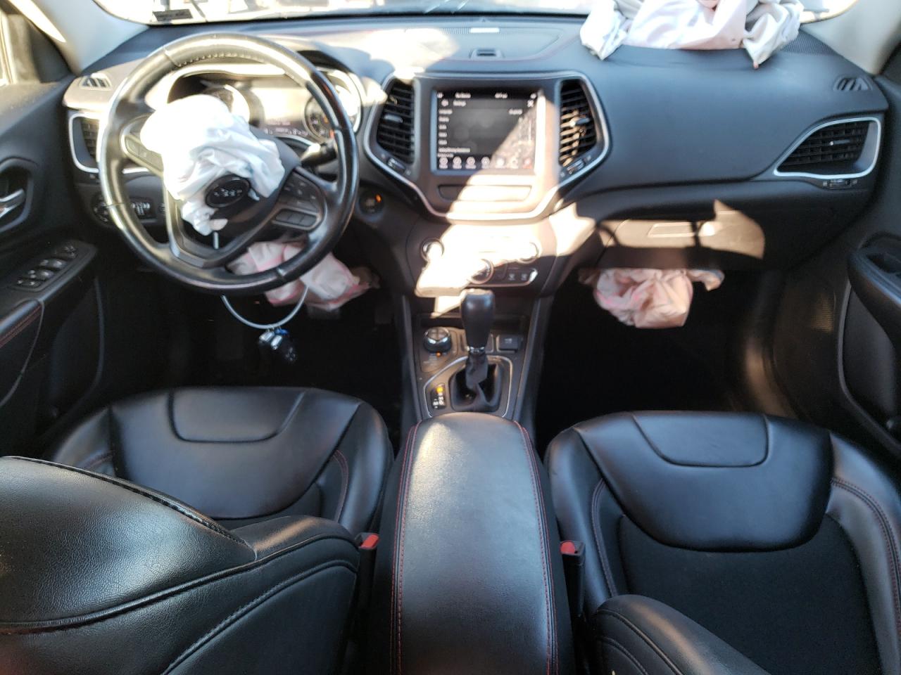 2019 Jeep Cherokee Trailhawk VIN: 1C4PJMBX5KD484305 Lot: 92538185