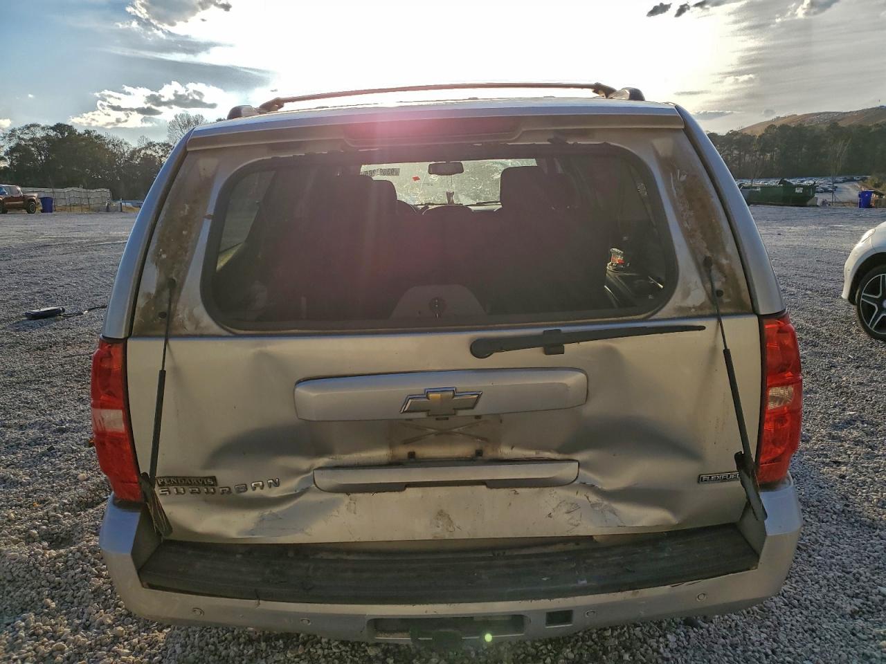 2011 Chevrolet Suburban C1500 Ls VIN: 1GNSCHE09BR265951 Lot: 93891265