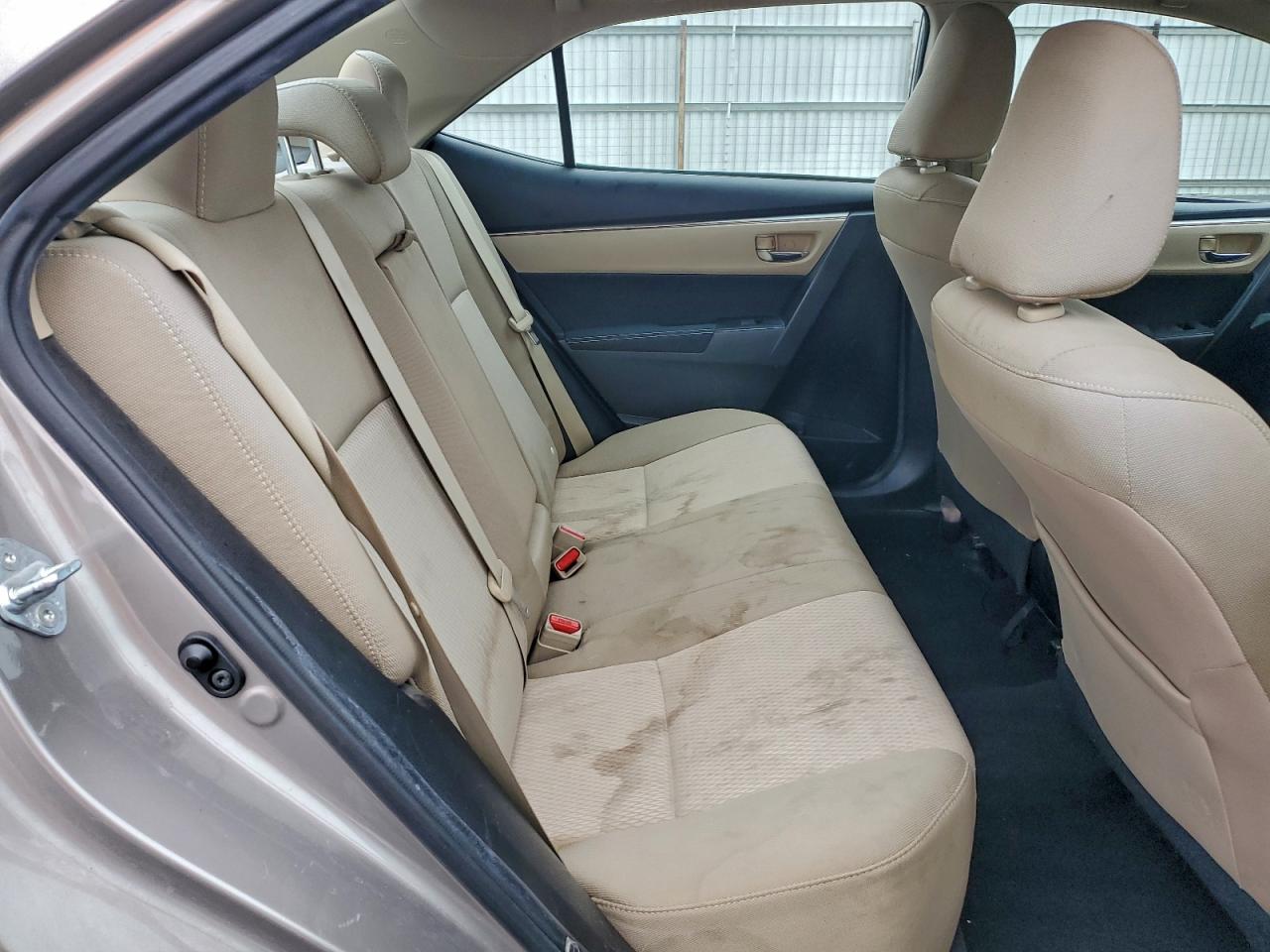 2016 Toyota Corolla L VIN: 5YFBURHE2GP398975 Lot: 94265655