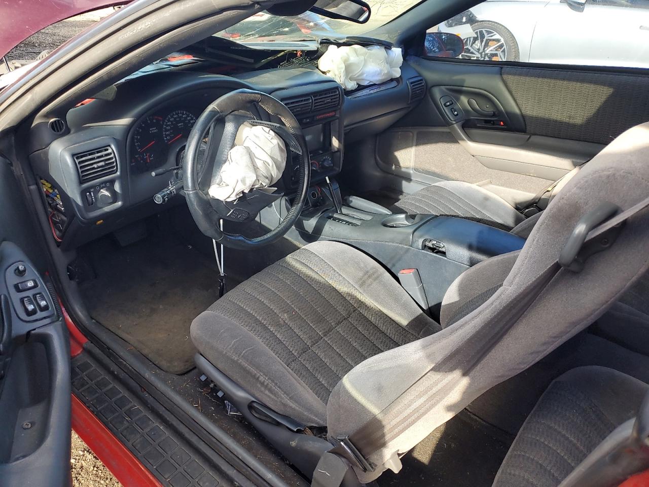 1998 Chevrolet Camaro VIN: 2G1FP22K8W2116417 Lot: 92947235