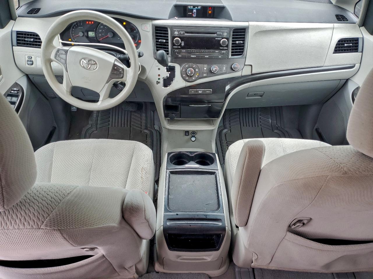 2011 Toyota Sienna Le VIN: 5TDKK3DC2BS075582 Lot: 93535415