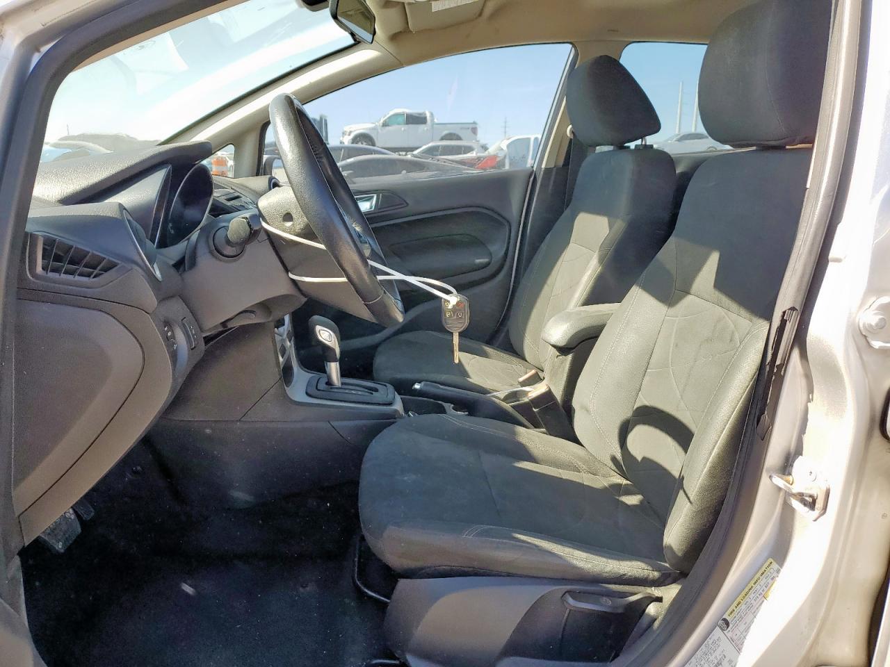 2015 Ford Fiesta Se VIN: 3FADP4EJXFM191122 Lot: 92074705