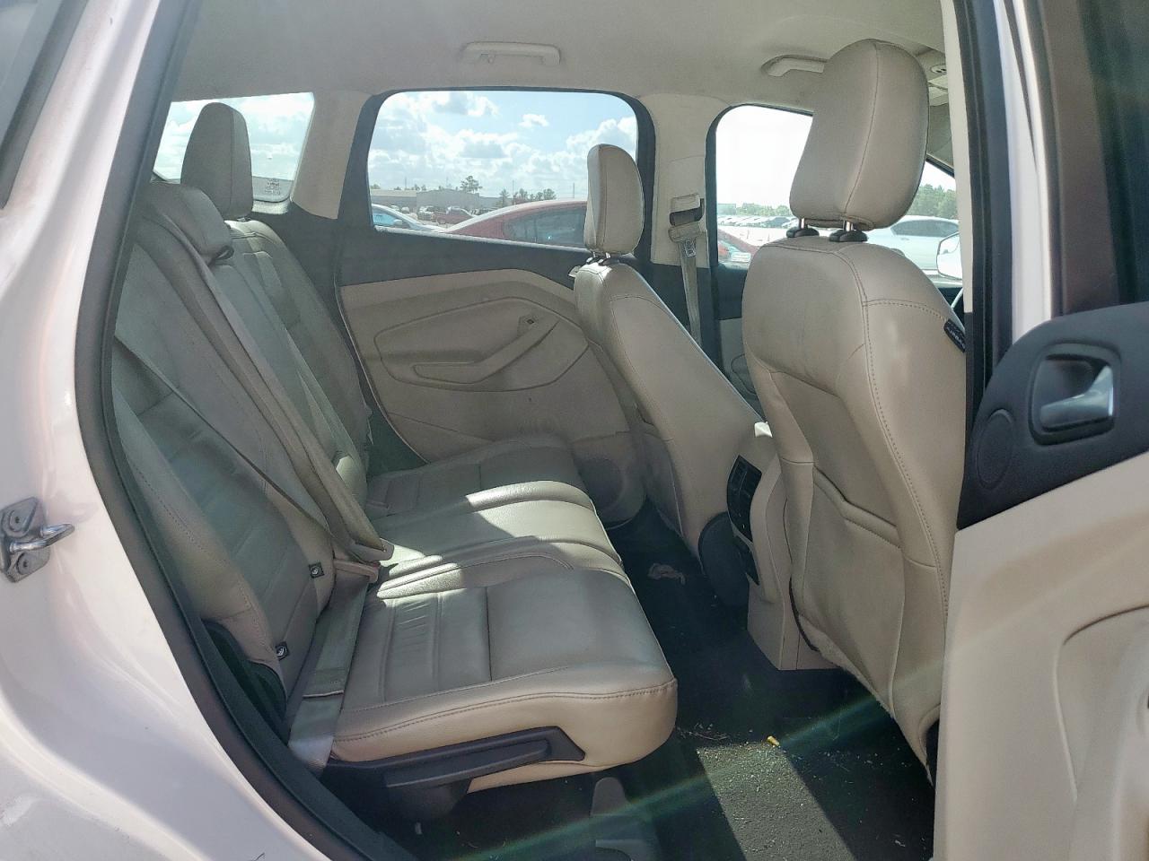 2018 Ford Escape Titanium VIN: 1FMCU0J96JUA70834 Lot: 92725455