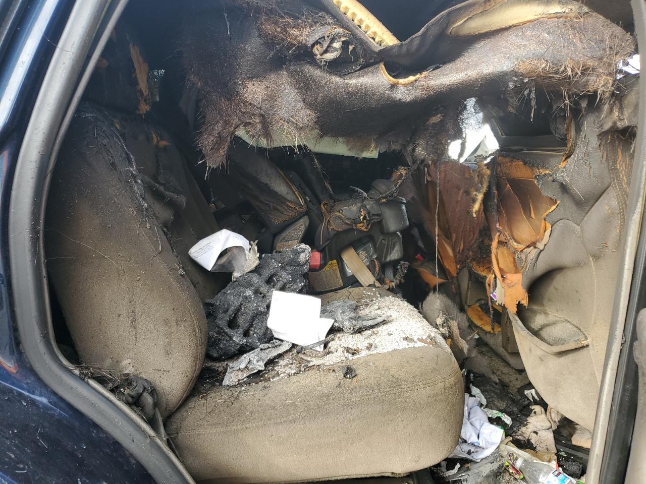 2006 Chevrolet Tahoe C1500 VIN: 1GNEC13V66J120258 Lot: 90752555