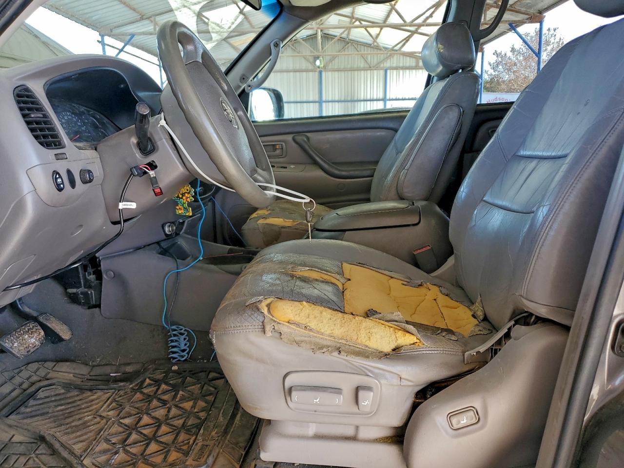 2003 Toyota Sequoia Sr5 VIN: 5TDZT34A23S190520 Lot: 94251835