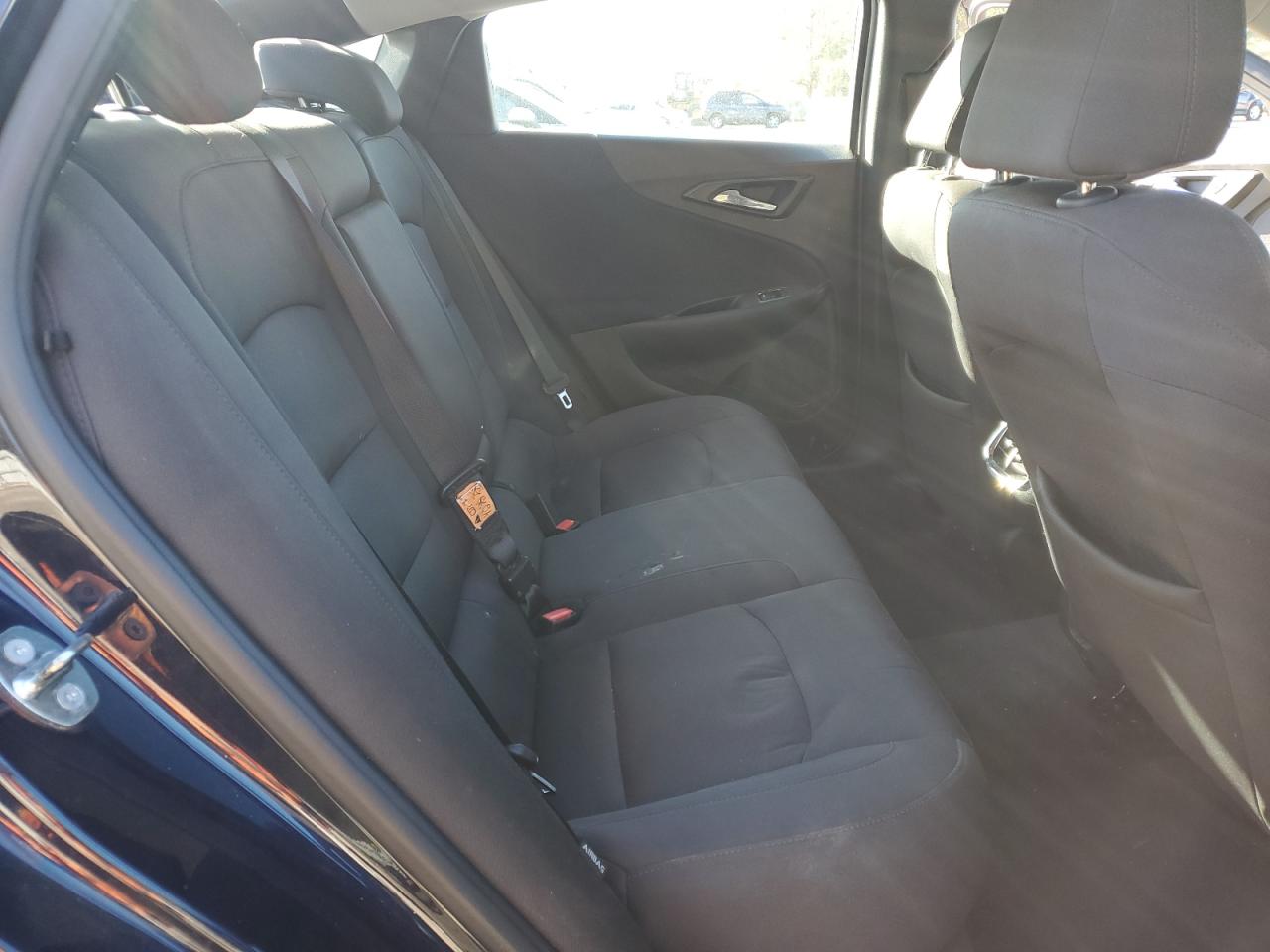 2018 Chevrolet Malibu Lt VIN: 1G1ZD5ST8JF111015 Lot: 91788525