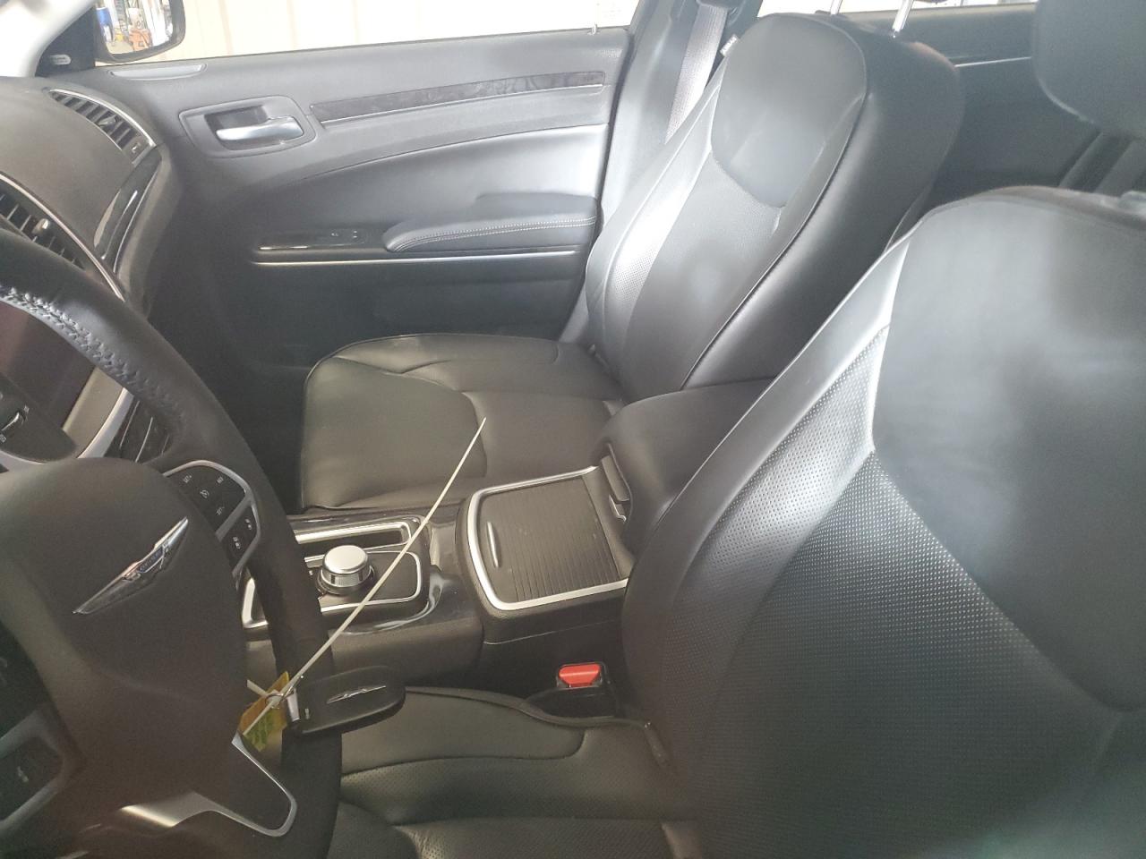 2023 Chrysler 300 Touring L VIN: 2C3CCASG0PH614030 Lot: 92217635