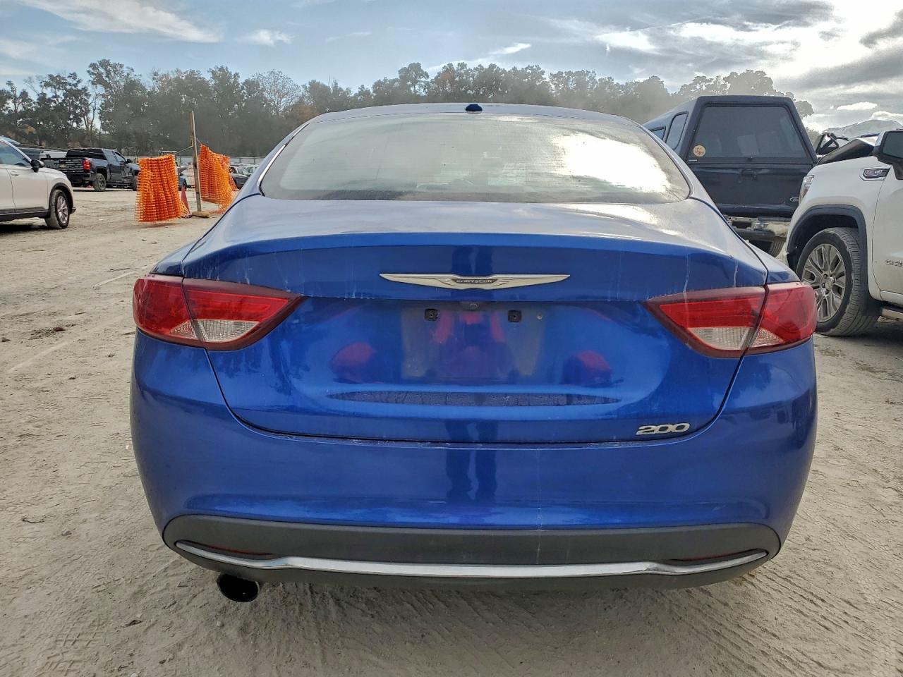 2015 Chrysler 200 Limited VIN: 1C3CCCAB3FN532204 Lot: 93748465