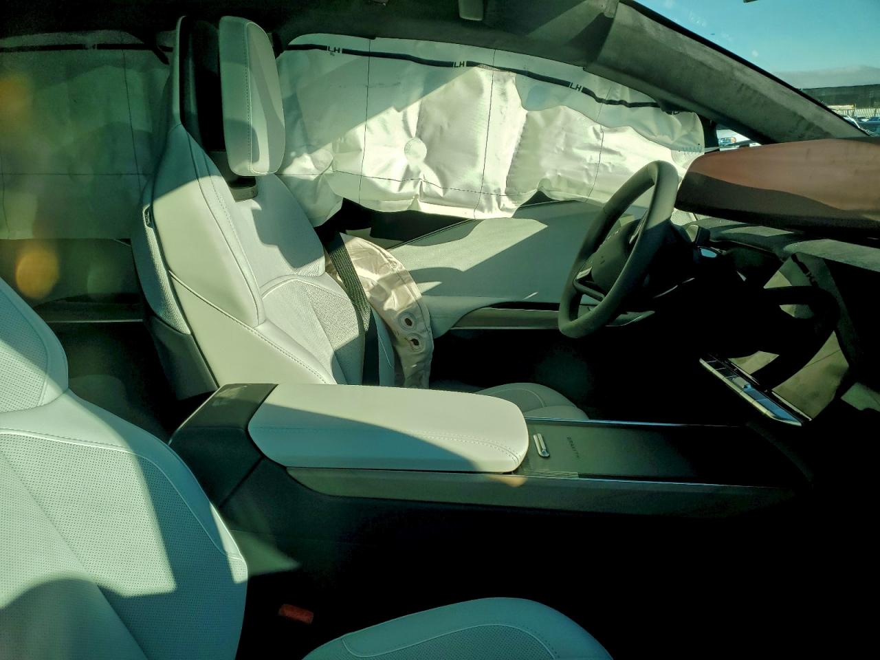 2026 Lucid Motors Gravity Grand Touring VIN: 7UUG1GHK0TA037736 Lot: 94420885