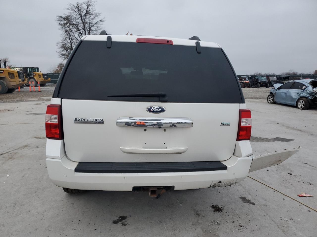 2011 Ford Expedition Limited VIN: 1FMJU2A52BEF54995 Lot: 92996245