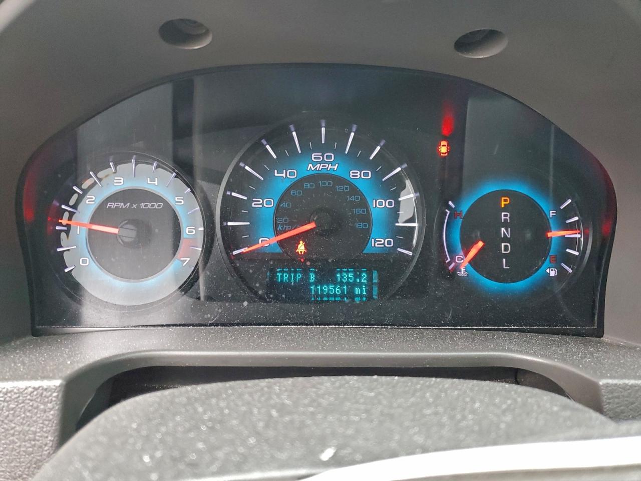 2011 Ford Fusion S VIN: 3FAHP0GA3BR322069 Lot: 94289755