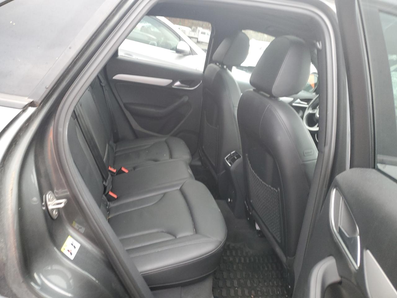 2018 Audi Q3 Premium VIN: WA1BCCFS9JR022385 Lot: 91991385