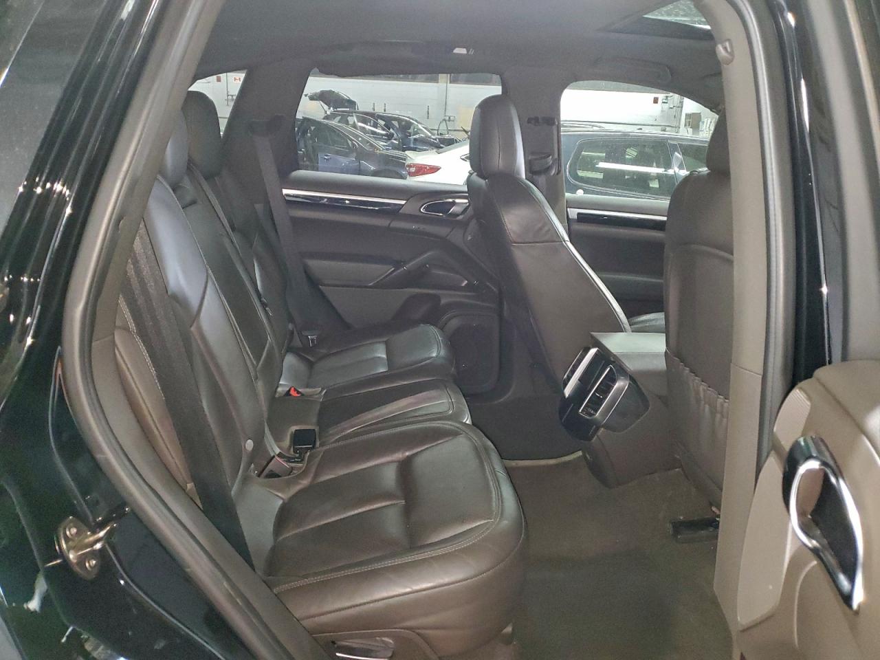 2017 Porsche Cayenne VIN: WP1AA2A2XHKA80726 Lot: 93975265