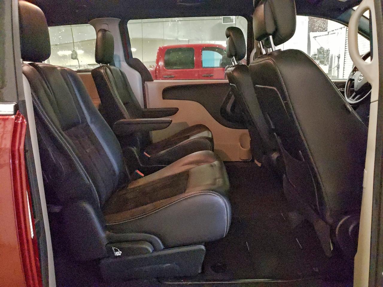 2018 Dodge Grand Caravan Sxt VIN: 2C4RDGCGXJR238409 Lot: 93839395