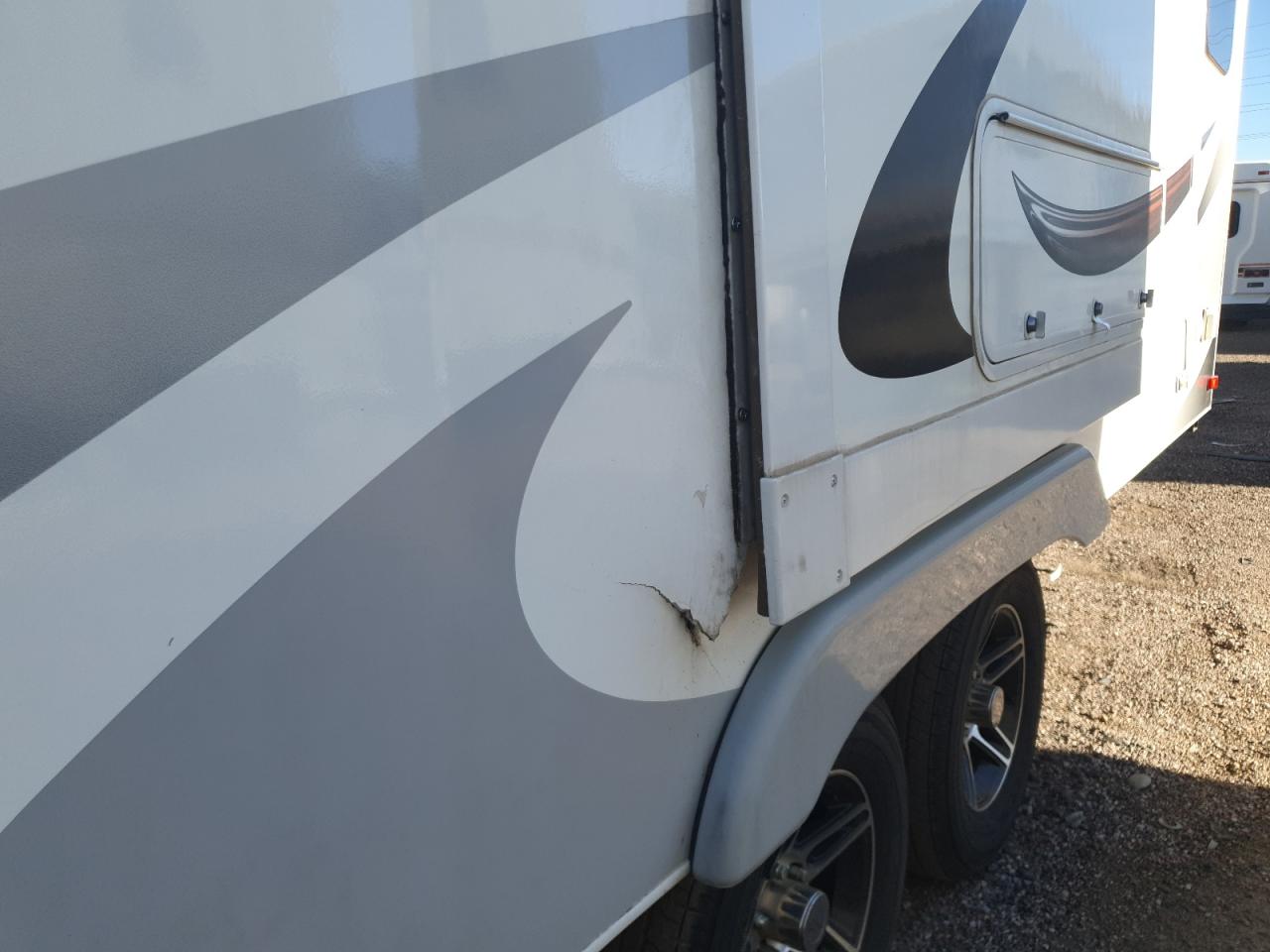 2018 Lance Camper - Camper VIN: 56YTT2225JL323068 Lot: 92320045