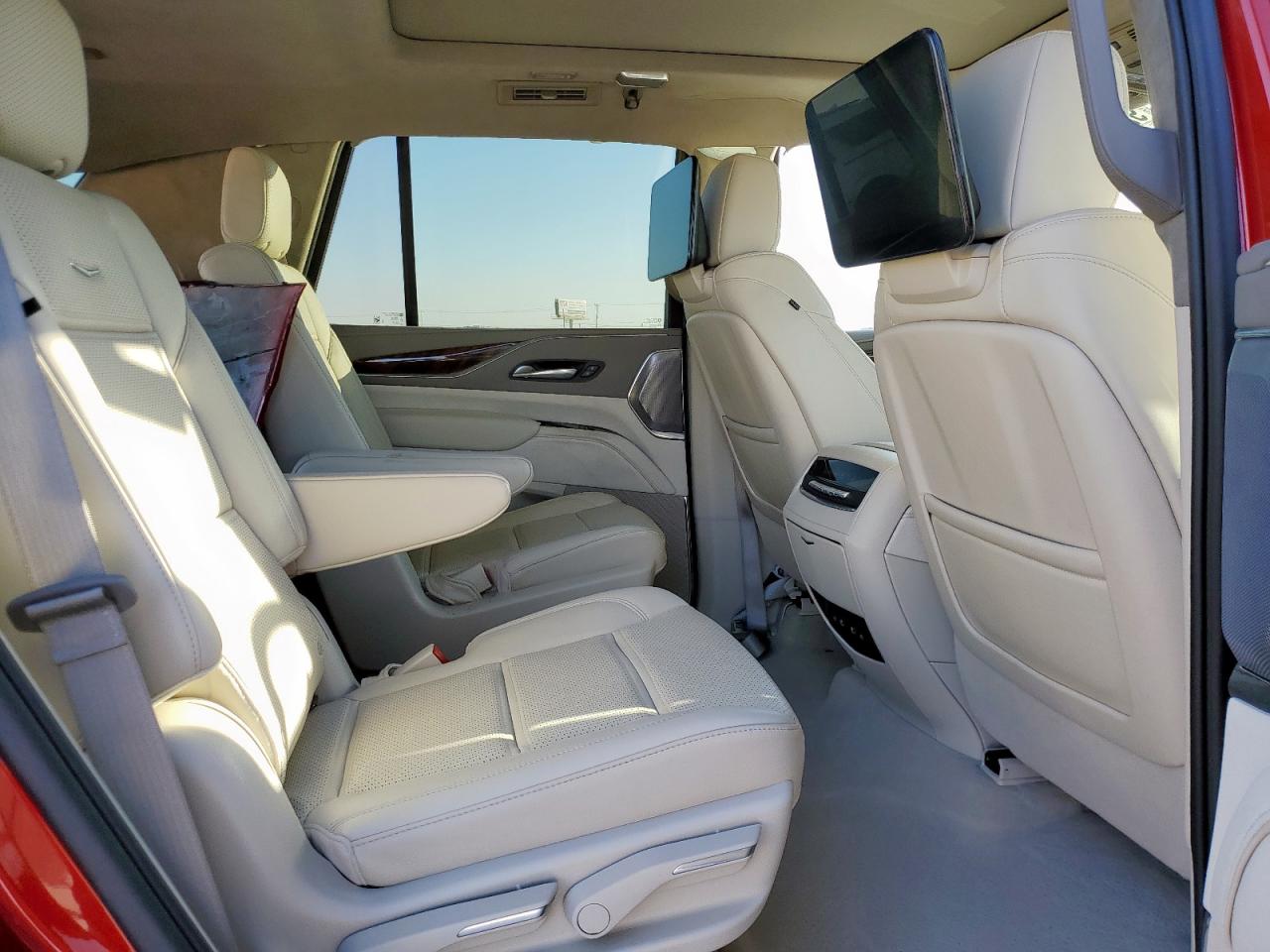2024 Cadillac Escalade Premium Luxury Platinum VIN: 1GYS4DKL3RR199950 Lot: 92123605