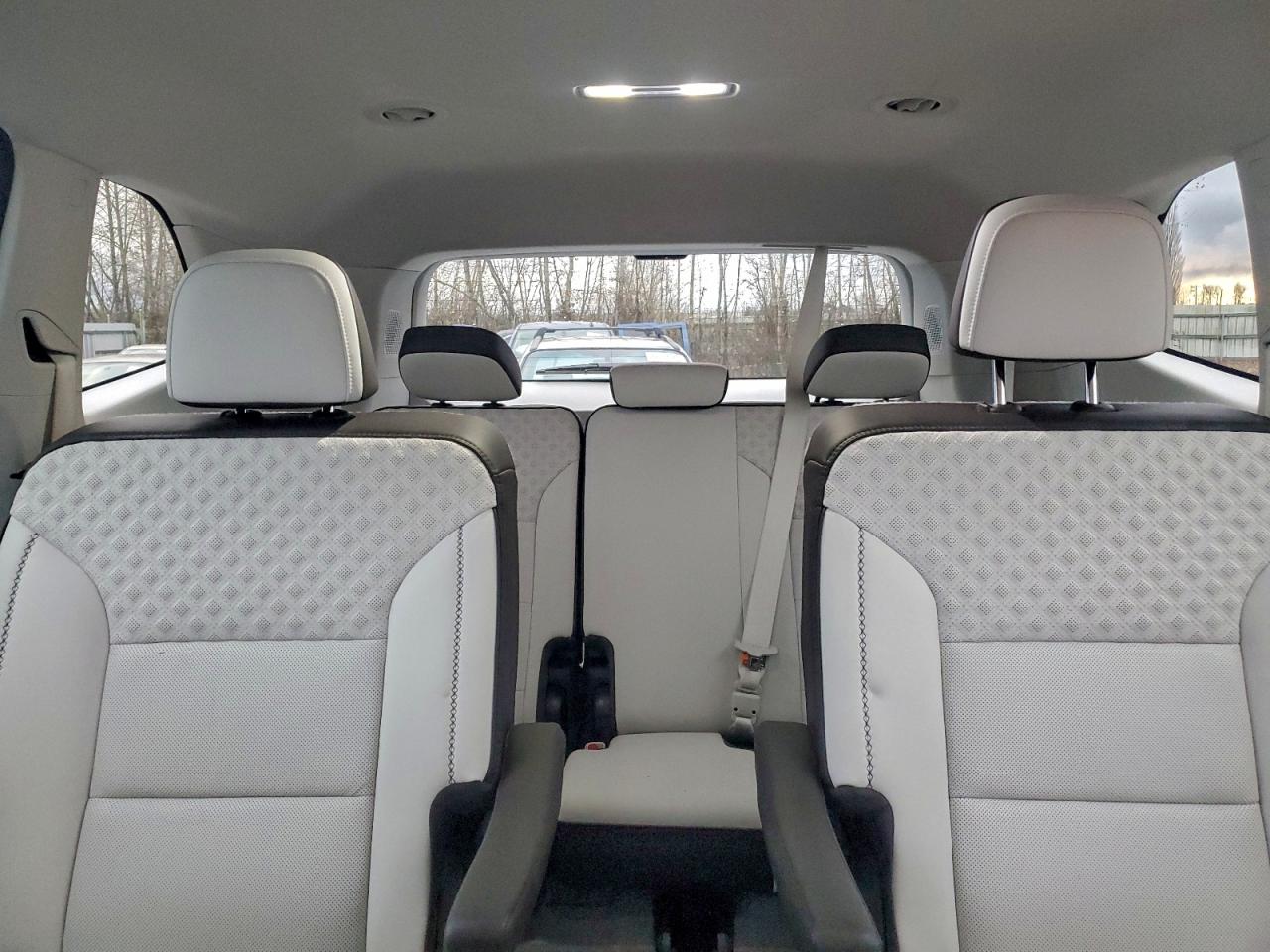 2024 GMC Acadia Denali VIN: 1GKENRKS1RJ167621 Lot: 94104445