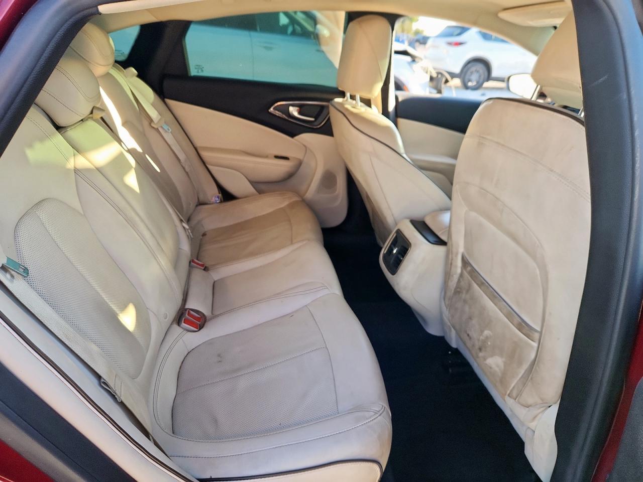 2015 Chrysler 200 C VIN: 1C3CCCCG6FN570454 Lot: 92433135